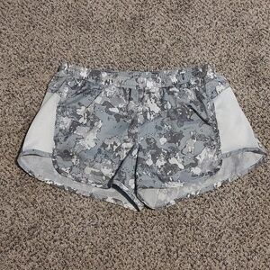 NWOT Old Navy Active Mesh Shorts
